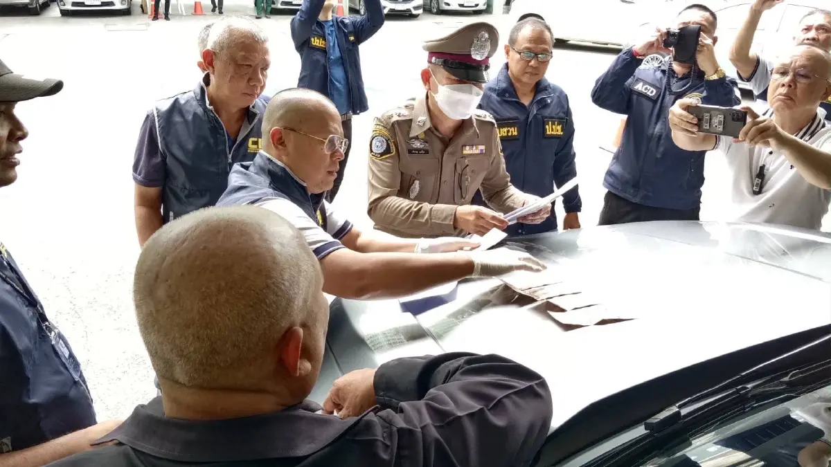 ป.ป.ช. ผนึกกำลังตำรวจ รวบเทศกิจเขตดุสิต รีดไถผู้รับเหมาก่อสร้าง