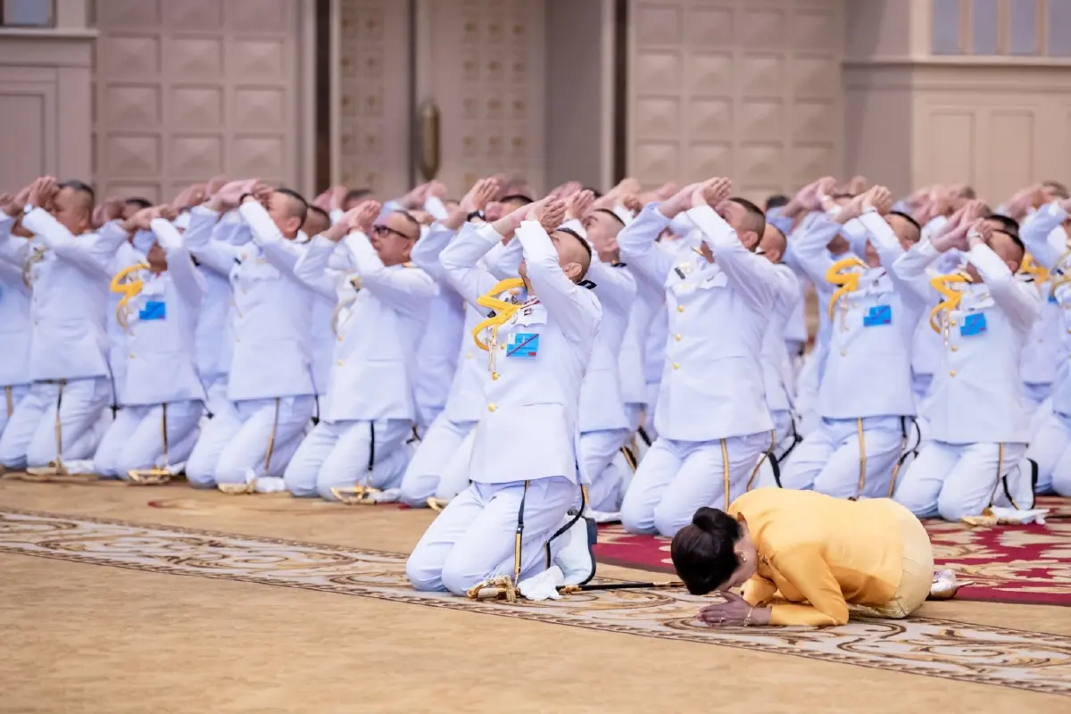 "กลาโหม-เหล่าทัพ" จัดกิจกรรม "วันนวมินทรมหาราช" ร่วมน้อมรำลึกในหลวง ร.9