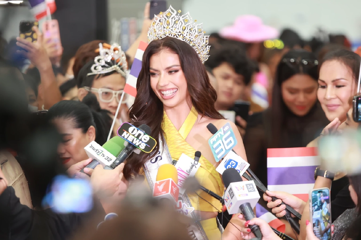 ส่งไปสู่จักรวาล “แอนโทเนีย” บินลัดฟ้าเตรียมสู้ศึก Miss Universe