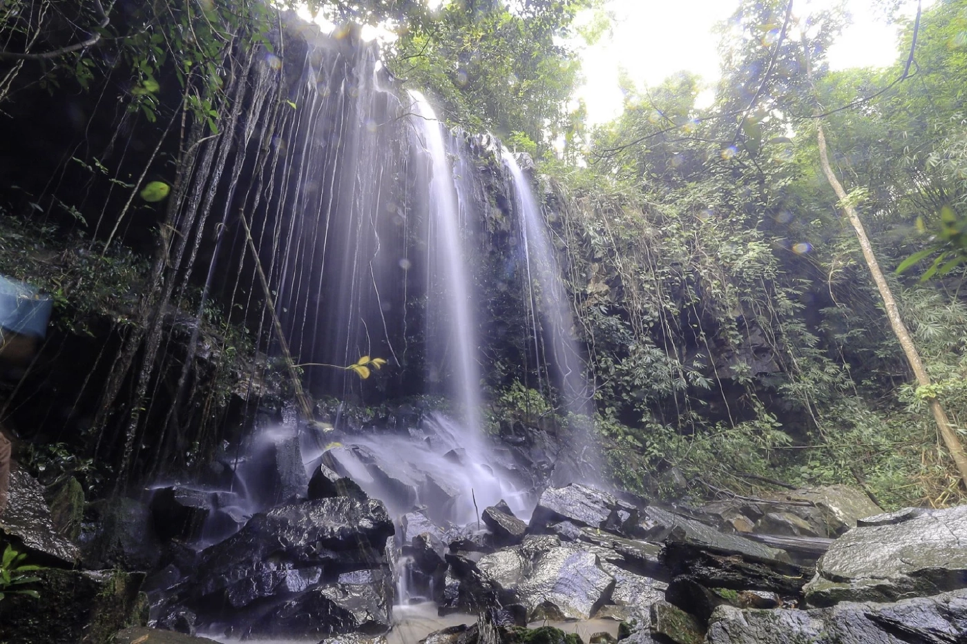 น้ำตกไอหมอก ความงามของธรรมชาติ ที่ซ่อนตัวอยู่ใจกลางหุบเขา จ.พิษณุโลก