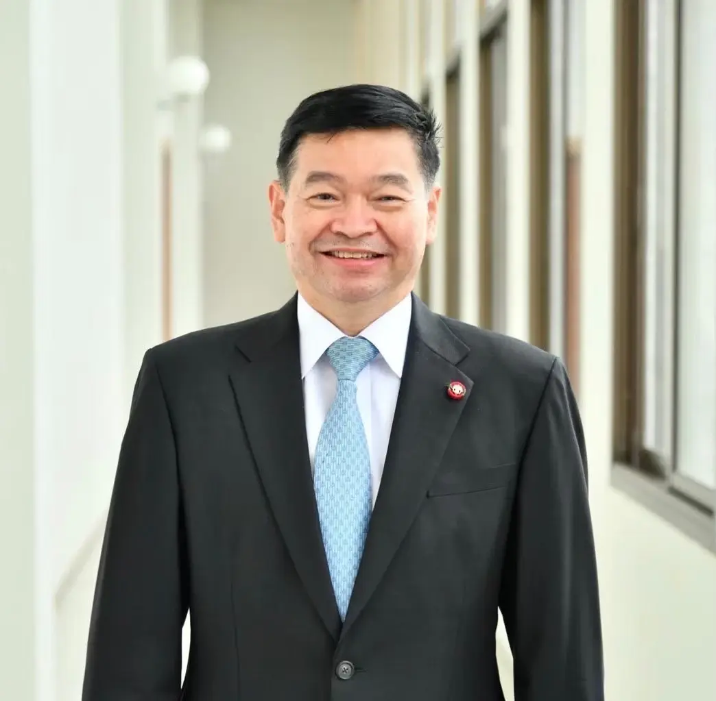 นายวัชรินทร์ ภาณุรัตน์ รองอธิบดีอัยการสำนักงานการสอบสวน และรองโฆษก อสส.