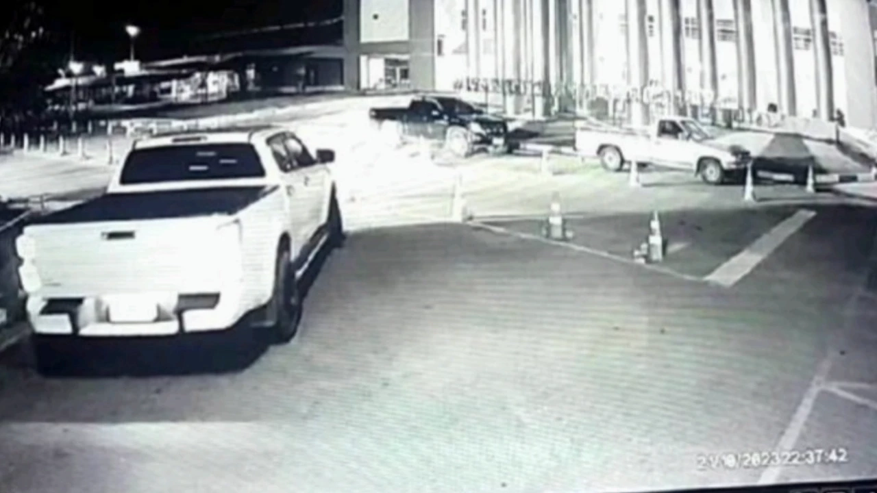 รถที่ใช้พา &quot;เสี่ยแป้ง นาโหลด&quot; หลบหนี