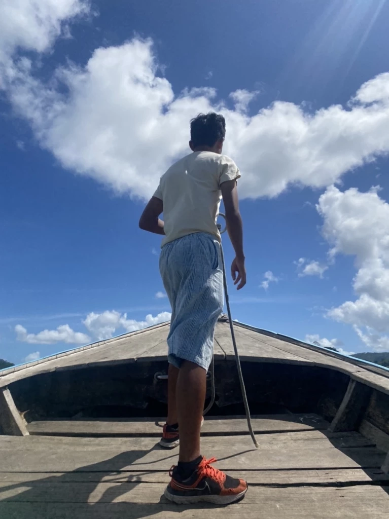 ชวนไปติดเกาะมะพร้าว ในรีสอร์ทหรูริมชายหาด นอนฟังเสียงคลื่นที่ภูเก็ต