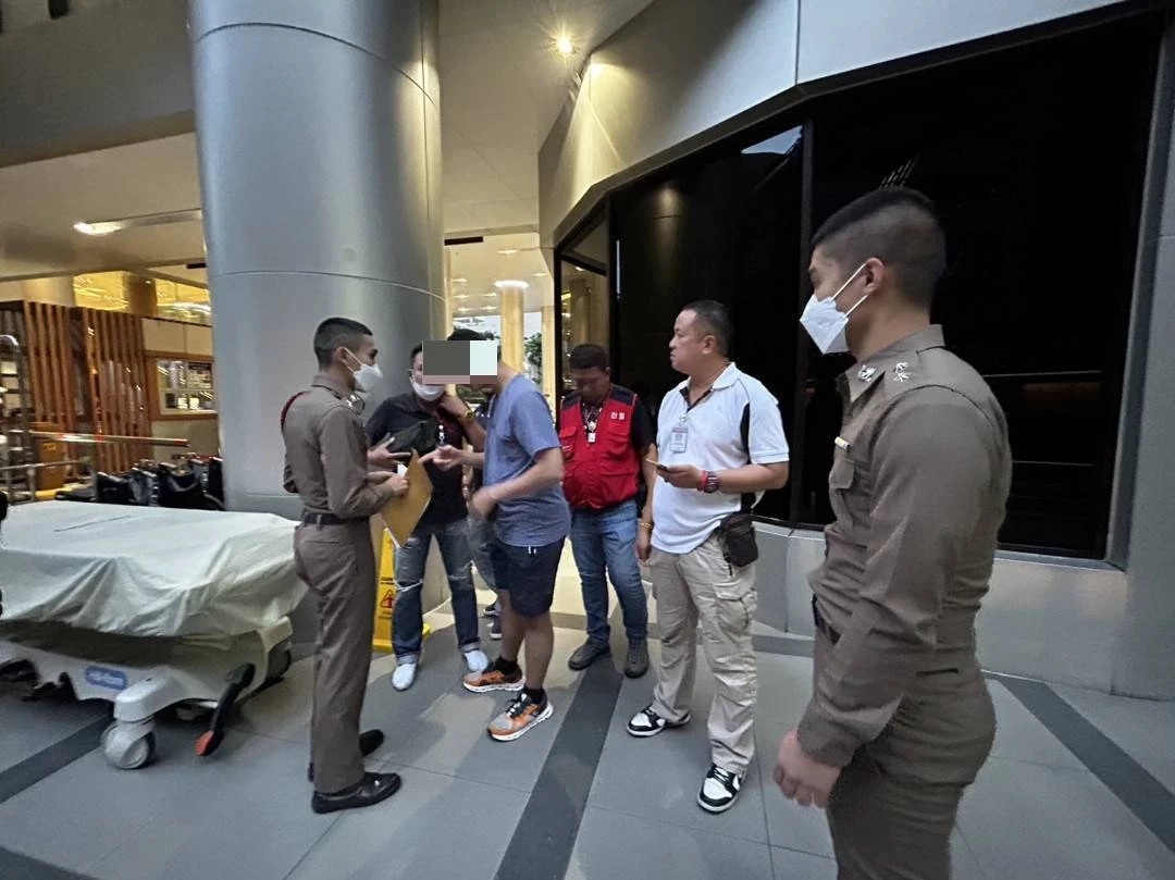 รวบนักท่องเที่ยวการ์ตาร์ ขืนใจหนุ่มพนง.ร้านฟาสต์ฟู้ด กลางโรงพยาบาลดัง