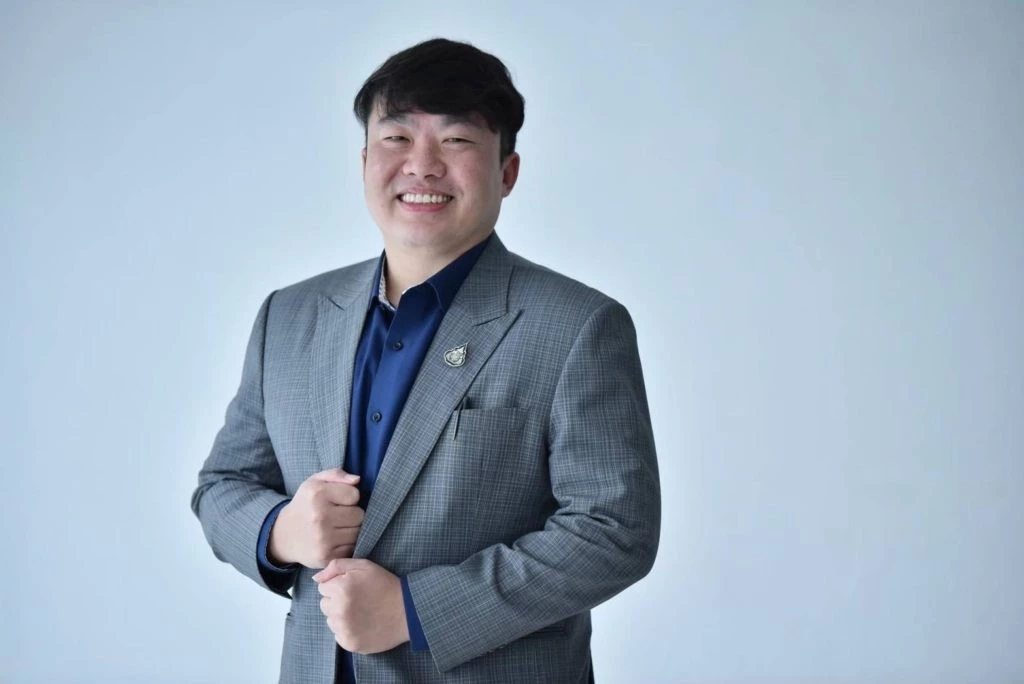 รู้จัก 'เสี่ยโต้ง' สิริพงศ์ ผู้อยู่เบื้องหลังความสำเร็จภาพยนตร์ "สัปเหร่อ"