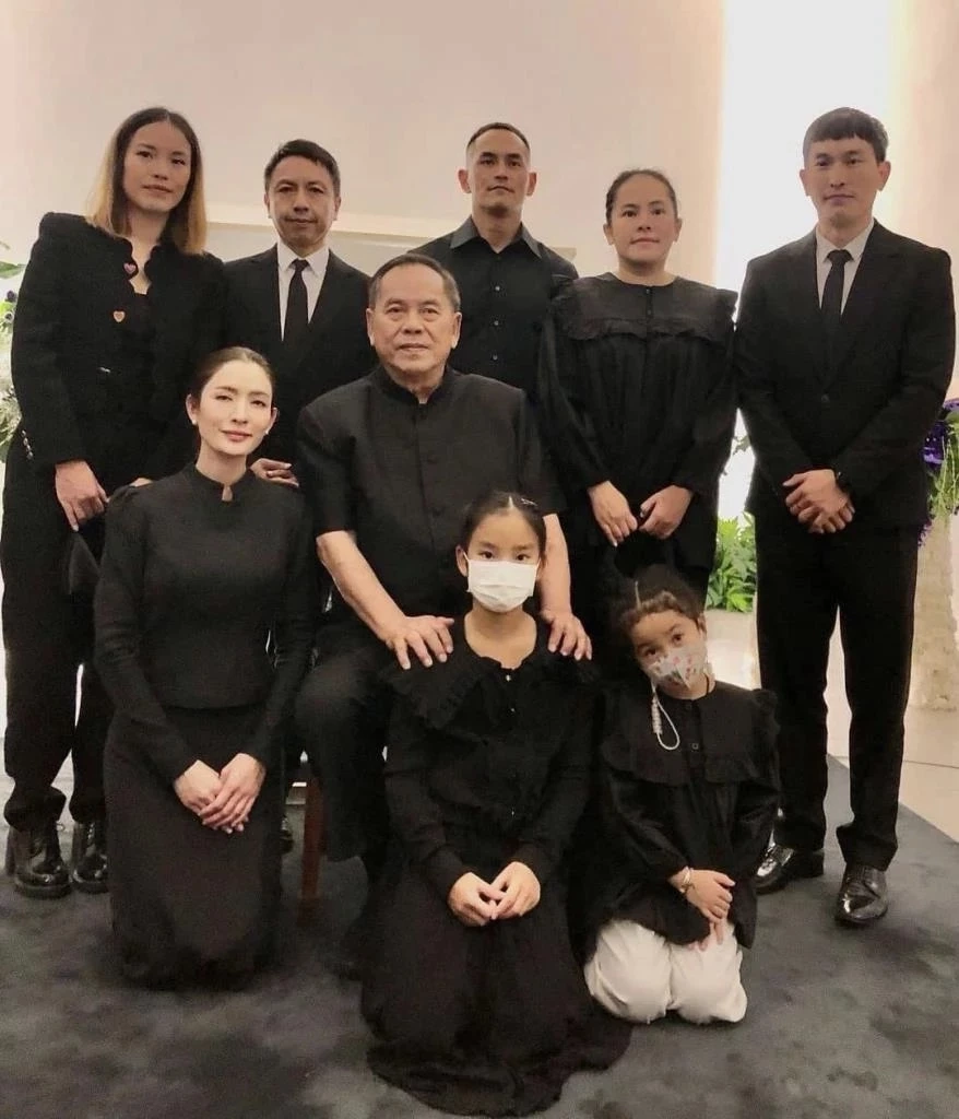 เปิดข้อความสุดซึ้ง "แอฟ ทักษอร" พรั่งพรูความในใจถึง "คุณพ่ออนุสสอนน์"