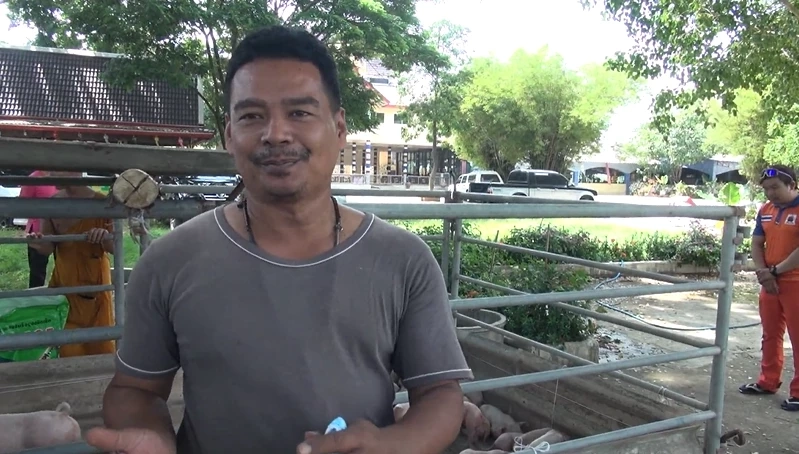 นายขรรค์ชัย หงส์ทอง กำนัน ต.ต้นโพธิ์