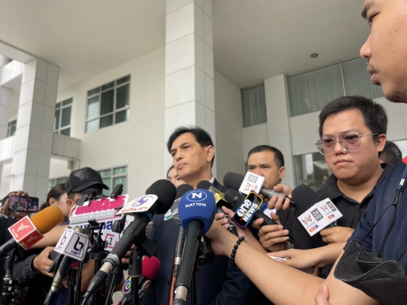 นายอนันต์ชัย ไชยเดช ทนายความ