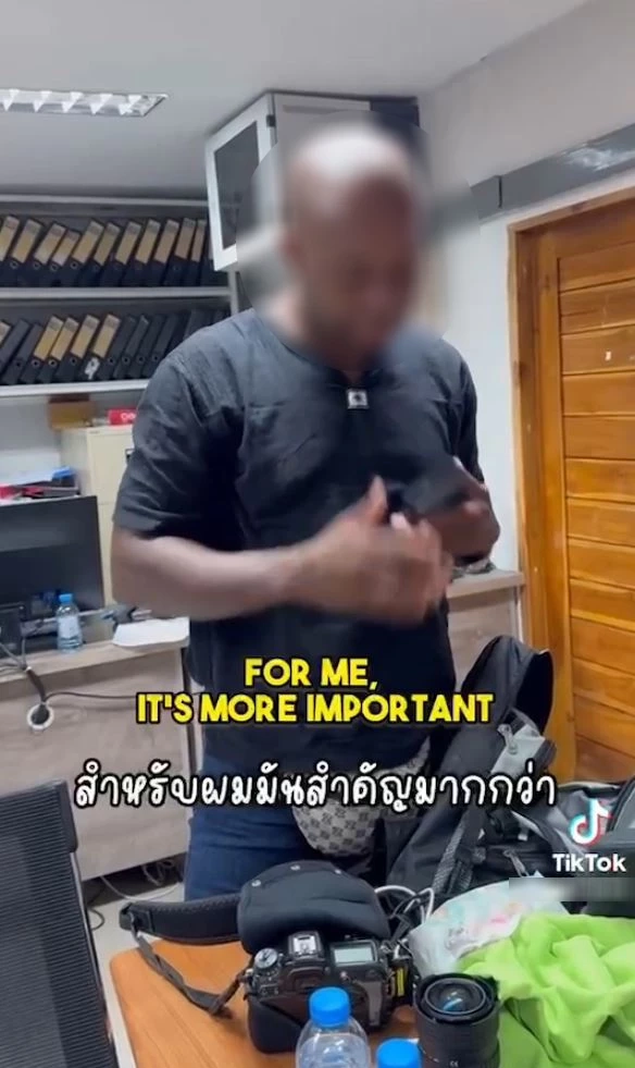 นทท.สเปน ขอบคุณ "สน.ดอนเมือง" ช่วยตามหากระเป๋า ชมตำรวจไทยดีที่สุดในโลก