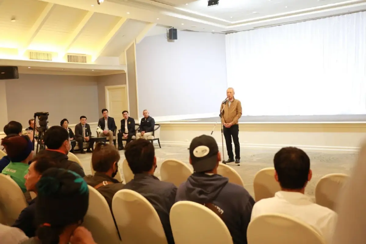 "พิพัฒน์" เผย เร่งนำแรงงาน 7,000 กว่าคน กลับไทยทั้งหมดภายในต้นเดือน พ.ย.นี้