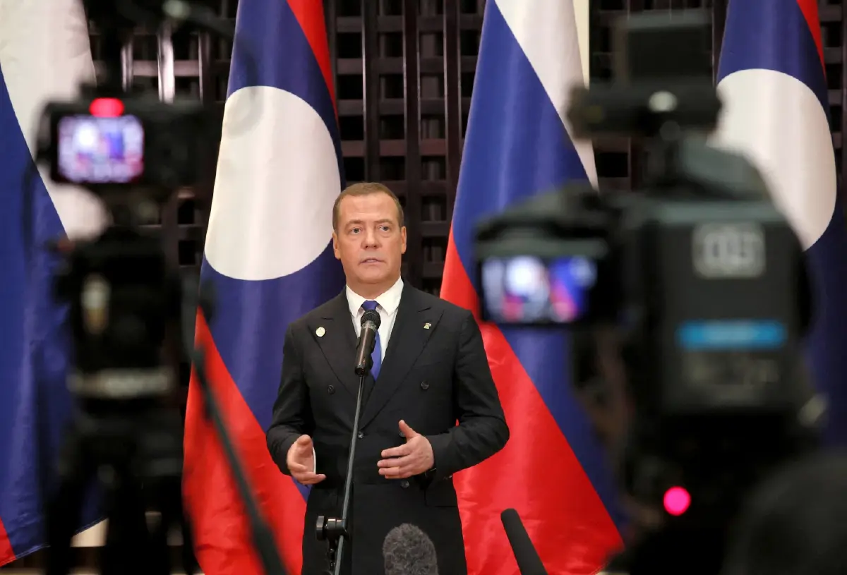 ดมิทรี เม้ดเวเดฟ รองประธานสภาความมั่นคงของรัสเซีย