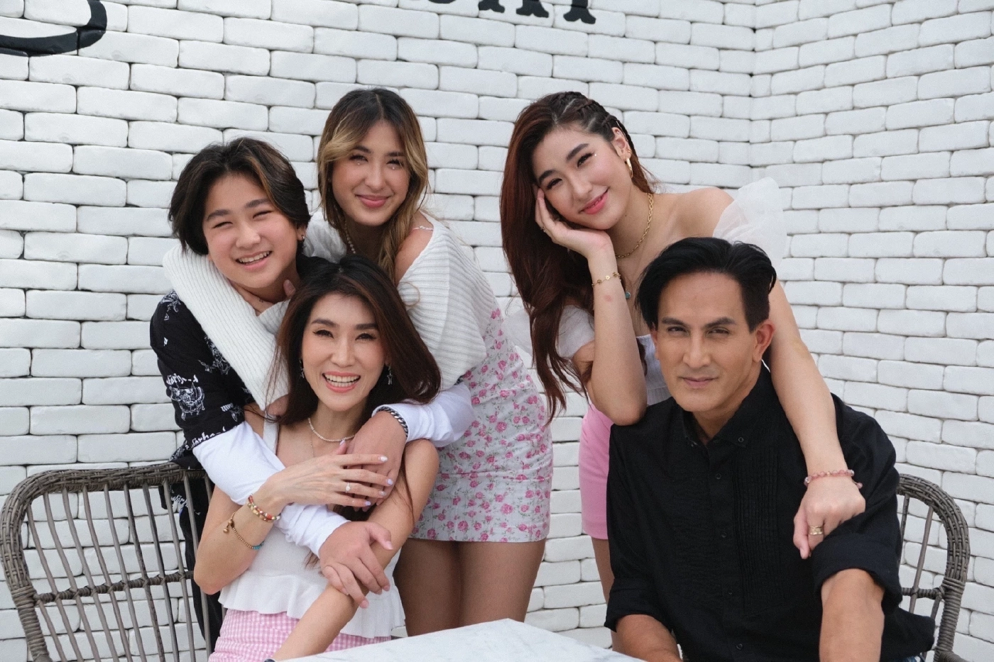 คู่พ่อลูก เซย่า-พีท ทองเจือ เล่านาทีหนีออกจากจุดเกิดเหตุ ยิงกลางพารากอน