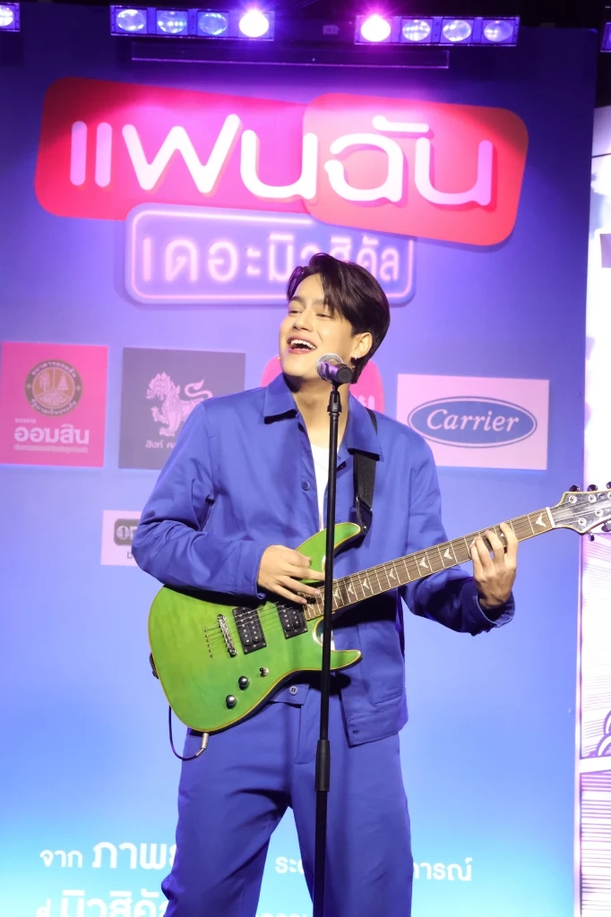 จากภาพยนตร์สู่ละครเวทีฟีลกู๊ด “แฟนฉัน เดอะมิวสิคัล”