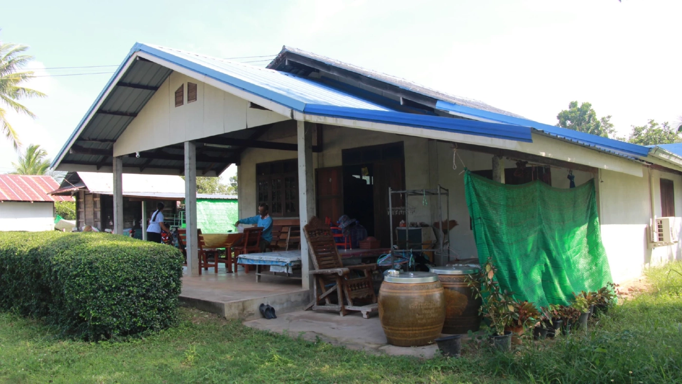 พ่อแม่แรงงานรอไม่ไหว ยืมเงิน 6 หมื่นเป็นค่าเครื่องบินให้ลูกกลับไทย