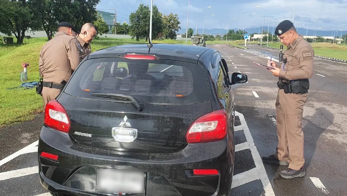 ตม.ตาก ตรวจเข้ม รวบจีนเทาหนีคดี ซุกแม่สอด
