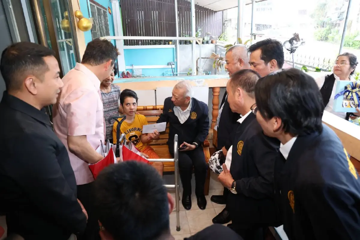 ผู้ประกันตนปลื้ม รมว. พิพัฒน์ ลงพื้นที่เยี่ยมผู้ทุพพลภาพ จ.นครศรีธรรมราช