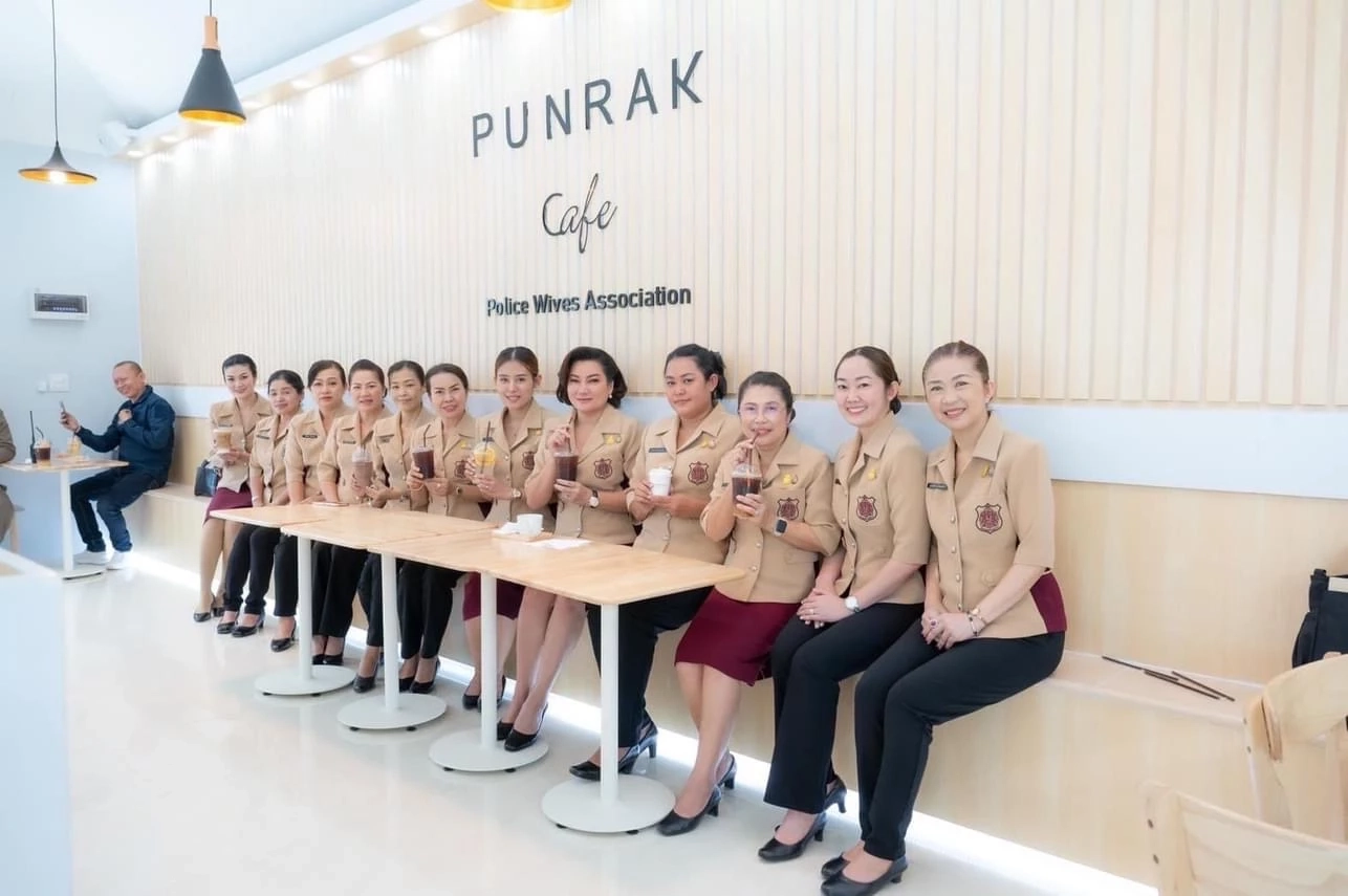 "คุณกุ๊กไก่" ประเดิมภารกิจ "นายก ส.แม่บ้านตำรวจ" เยี่ยมปันรักษ์ เจียงฮาย