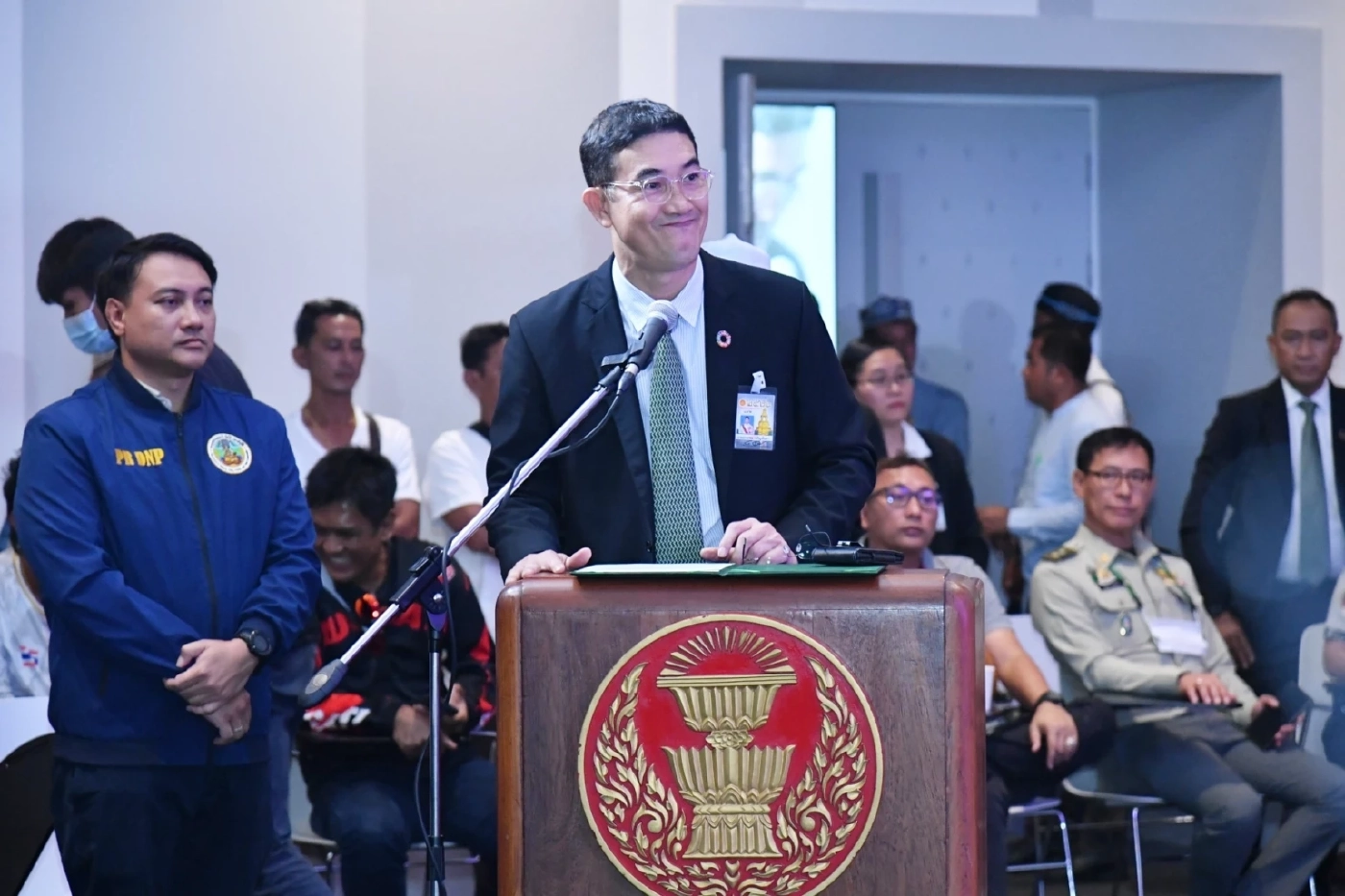 "พิเชษฐ์" เรียกเสียงฮือฮา! กลางวงถก "นกกรงหัวจุก" ลั่นต้องปลดล็อกทันที!