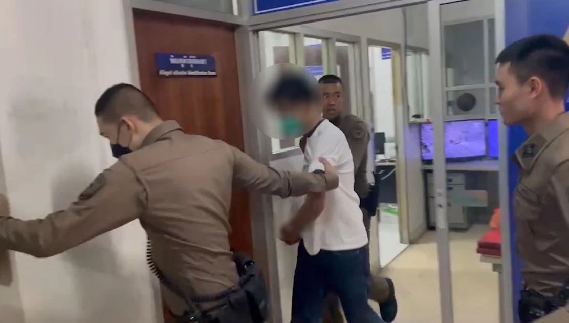 นายสุวรรณหงษ์ (สงวนนามสกุล) คนขายปืนแบลงค์กัน