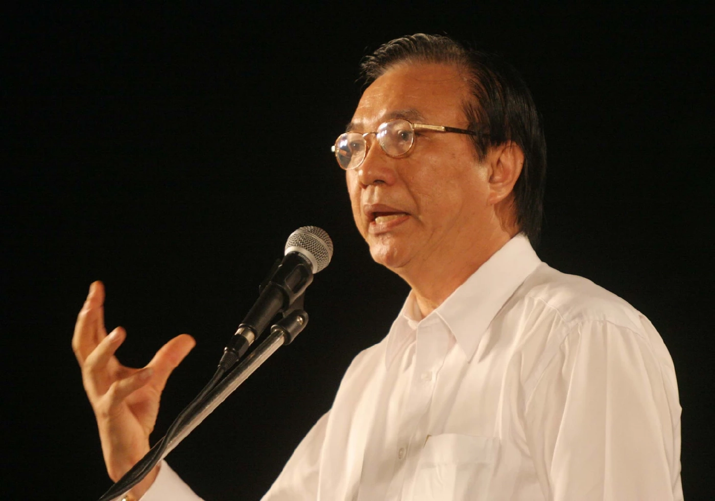 ‘สมบัติ ธำรงธัญวงศ์’ คน 14 ตุลาฯ ที่เดินเข้าเจรจารัฐบาลเคียงข้างแกนนำ