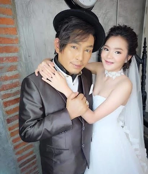 “เก่ง ลายพราง” ประกาศกลางไลฟ์สรุปรีเทิร์น “น้องเนย” อดีตคนรักใช่ไหม?