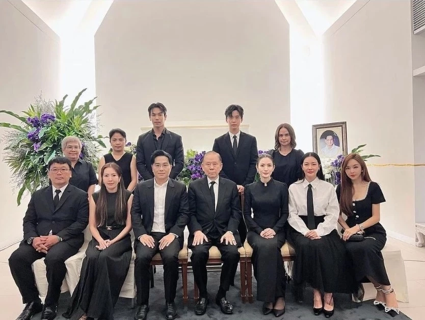 ส่องโพสต์ ผู้กำกับอ๋อ สุดอาลัยคุณพ่อแอฟทักษอร พร้อมส่งกำลังใจให้ทุกวัน