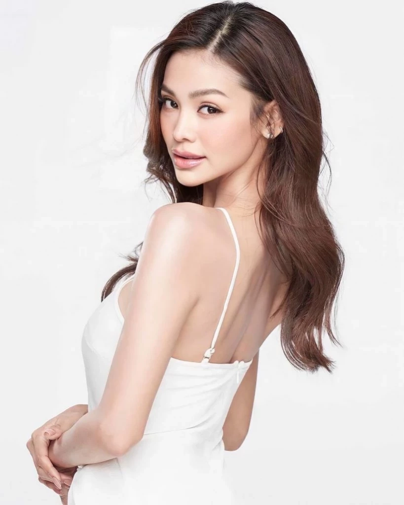 ชาวเน็ตร่วมตอบ "อิงฟ้า" โพสต์ถามทำไมเด็กอายุ 14 มีปืนไว้ครอบครองได้ง่าย?