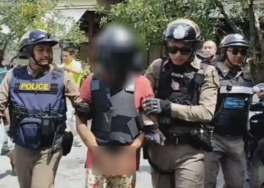 ตร.คุมตัวพ่อฆ่าลูกวัย 6 ขวบ ทำแผนประกอบคำรับสารภาพ
