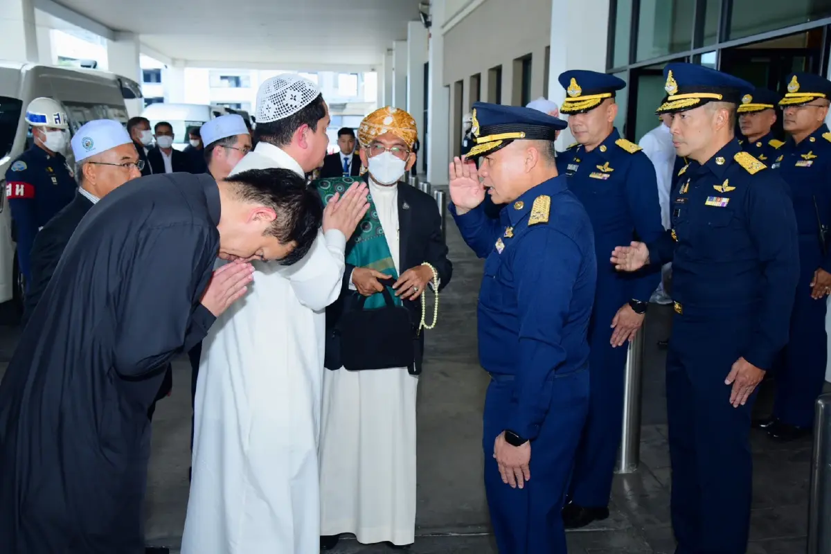 ทอ.จัดเครื่องบิน C-130 เคลื่อนย้ายศพ จุฬาราชมนตรี ไปทำพิธีตามศาสนาที่สงขลา