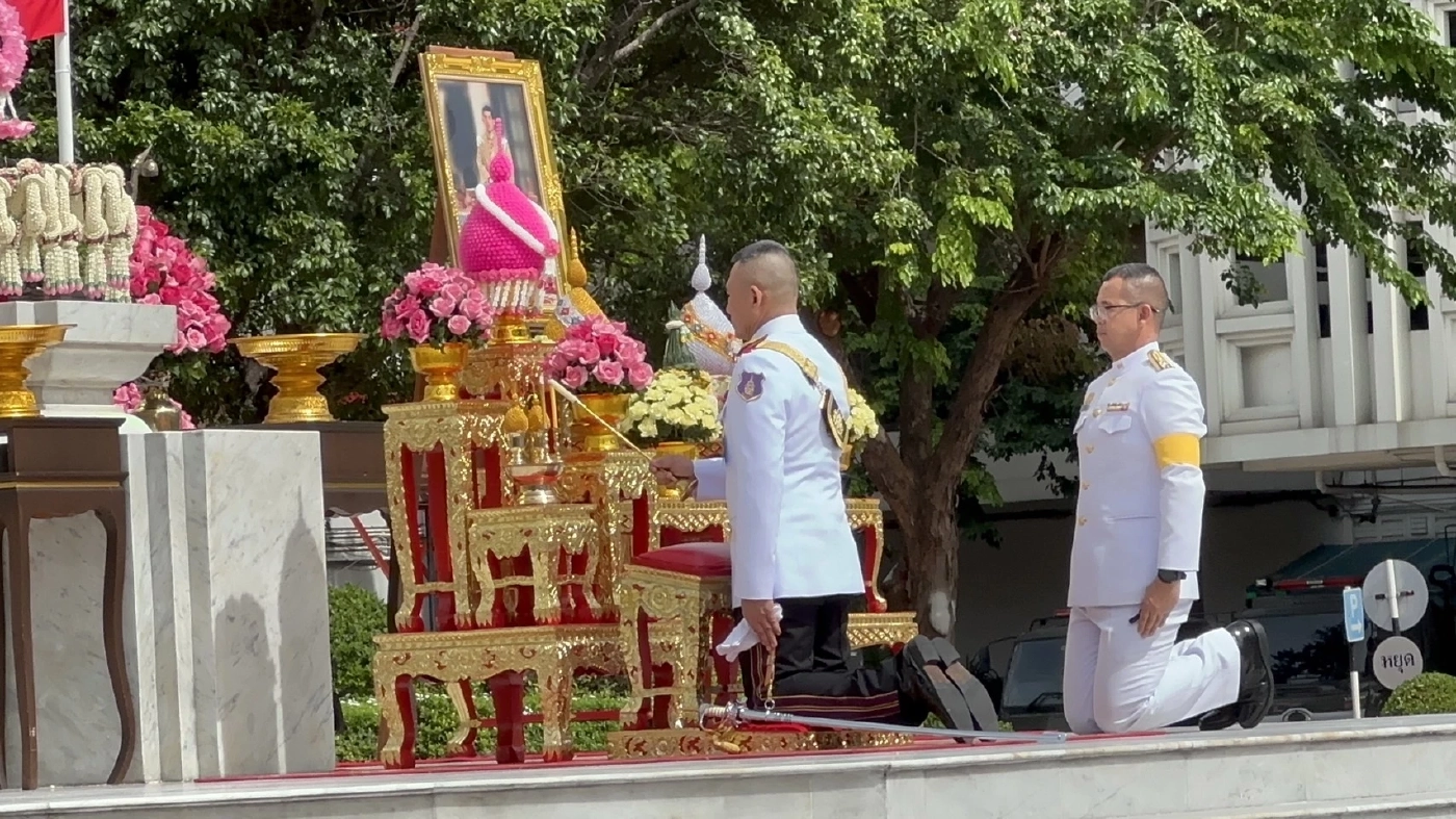 "บิ๊กต่อ" นำถวายสัตย์นายทหารชั้นนายพล ได้รับพระราชทานชั้นยศสูงขึ้น