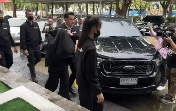 "กัน จอมพลัง" พาเมียตำรวจร้อง ดส.หลังถูกสามีทำร้าย-ให้เพื่อนขืนใจ