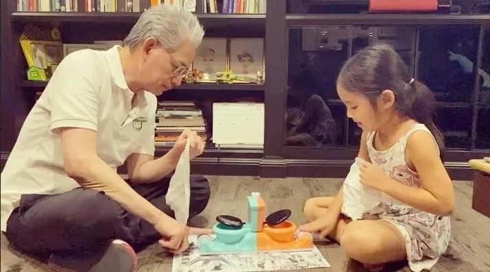 เปิดโพสต์สุดท้าย 'คุณพ่อแอฟ ทักษอร' อนุสสอนน์ ภักดิ์สุขเจริญ ก่อนเสียชีวิต