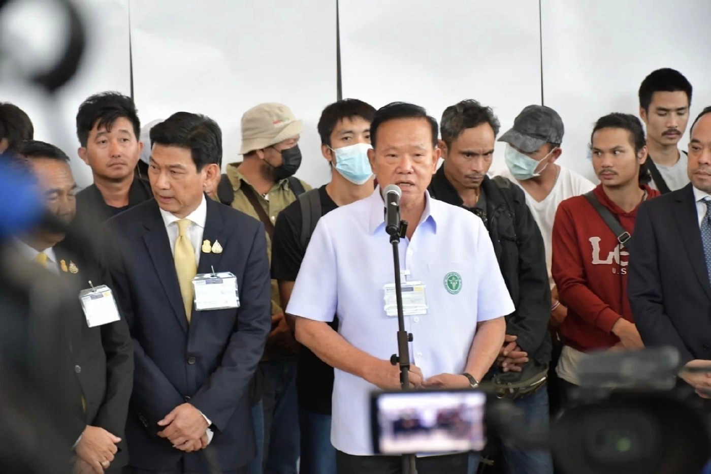 ต้อนรับ 15 แรงงานไทยจากอิสราเอล กลุ่มแรก เดินทางกลับสู่มาตุภูมิ