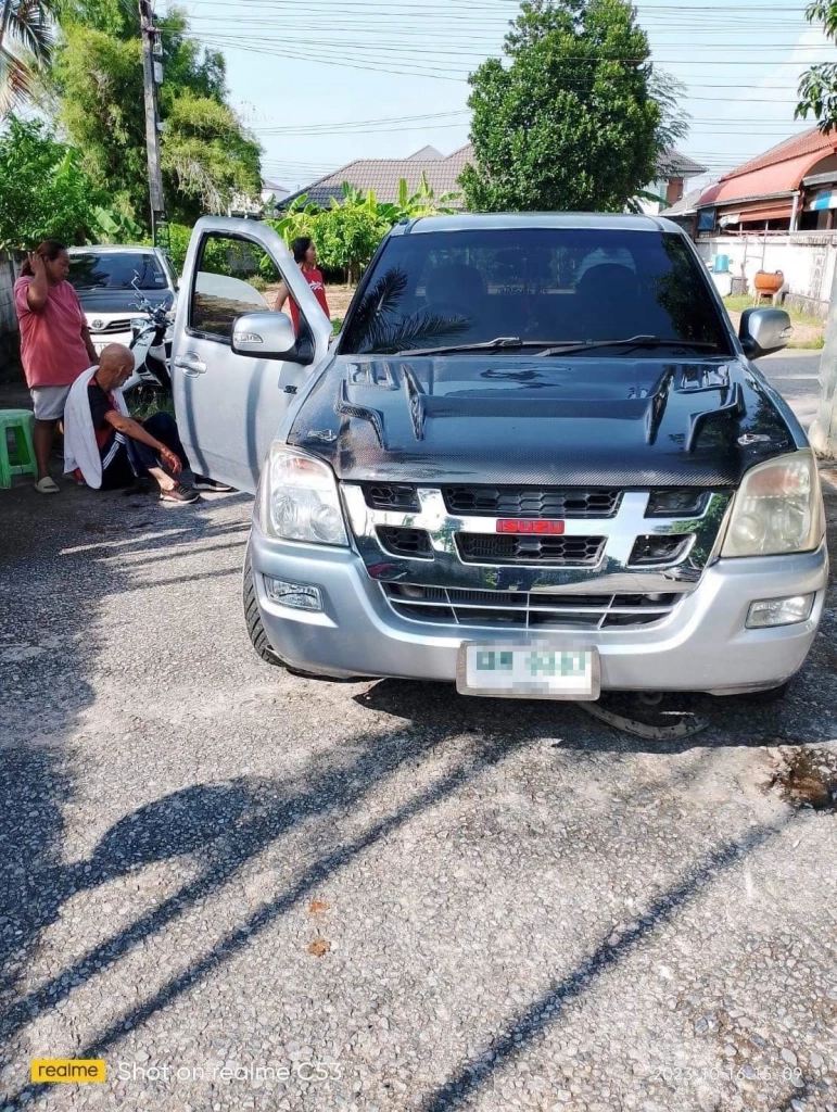 ฝรั่งร้องสายไหมฯ เพื่อนร่วมหมู่บ้าน ทำร้าย - ขู่ฆ่า ปมเข้าใจผิดอุบัติเหตุ