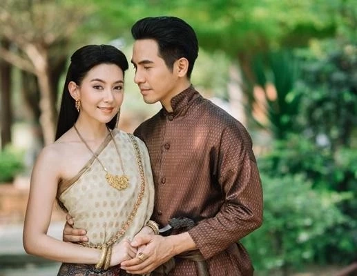 ส่องค่าตัวพระเอกดัง "โป๊ป ธนวรรธน์" หลังรับ 3 บทบาทในละครพรหมลิขิต
