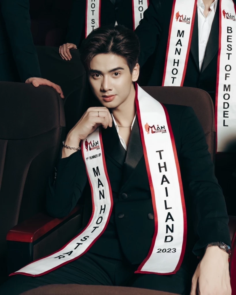พลิกโผ "โอ๊ต  ณัรณวัชร์" ม้ามืดคว้าตำแหน่ง Man Hot Star Thailand 2023