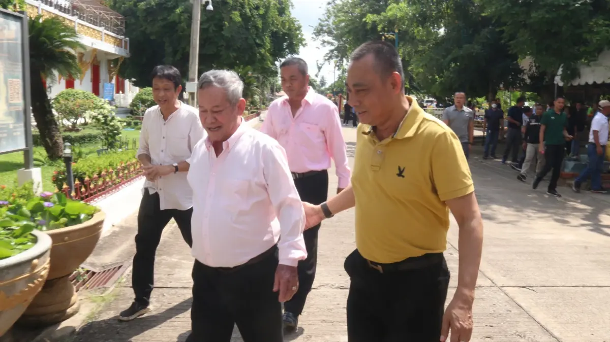  พล.ต.ต.จรูญเกียรติ ปานแก้ว กับ นายกิตติศักดิ์ รัตนวราหะ 