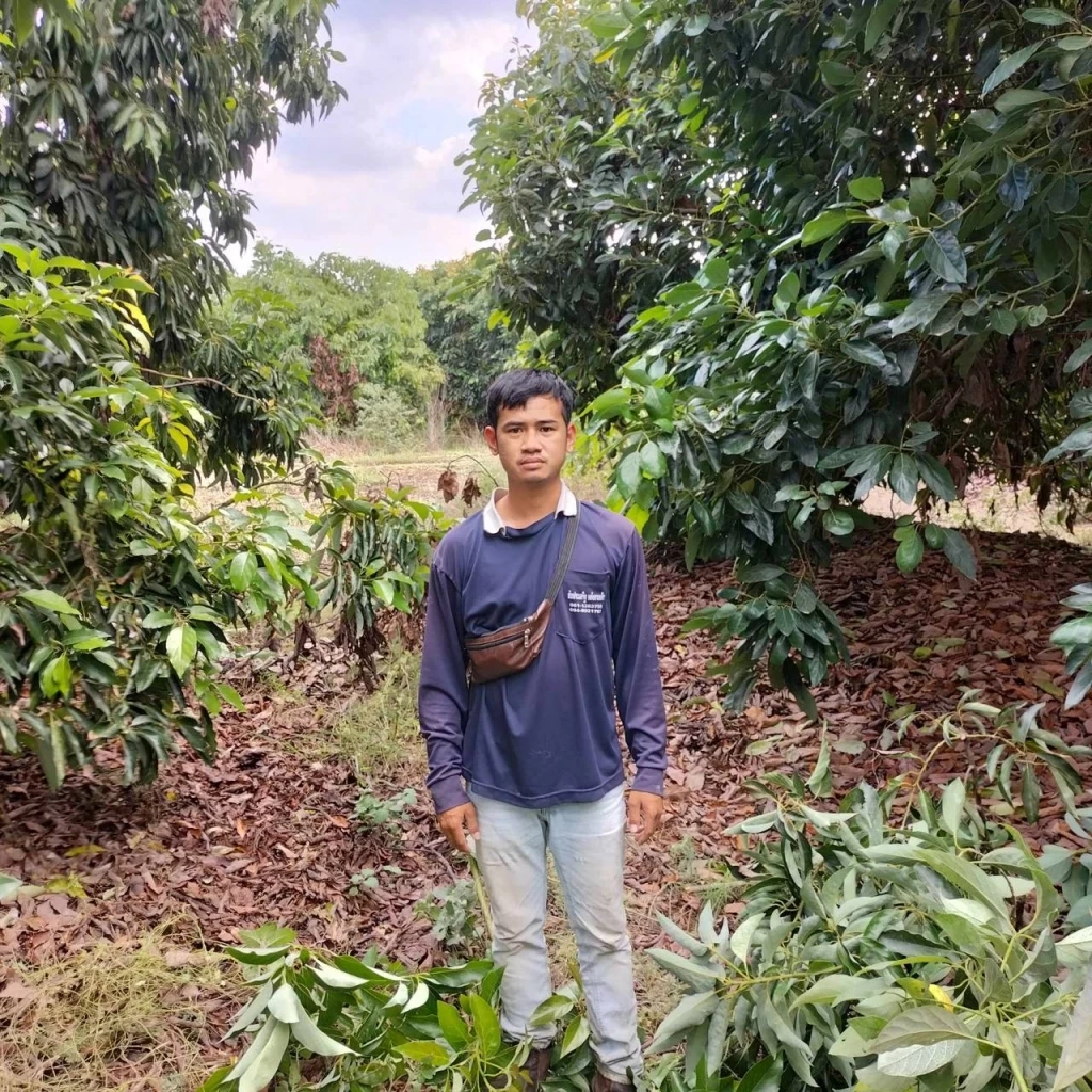 พ่อแม่แรงงานรอไม่ไหว ยืมเงิน 6 หมื่นเป็นค่าเครื่องบินให้ลูกกลับไทย