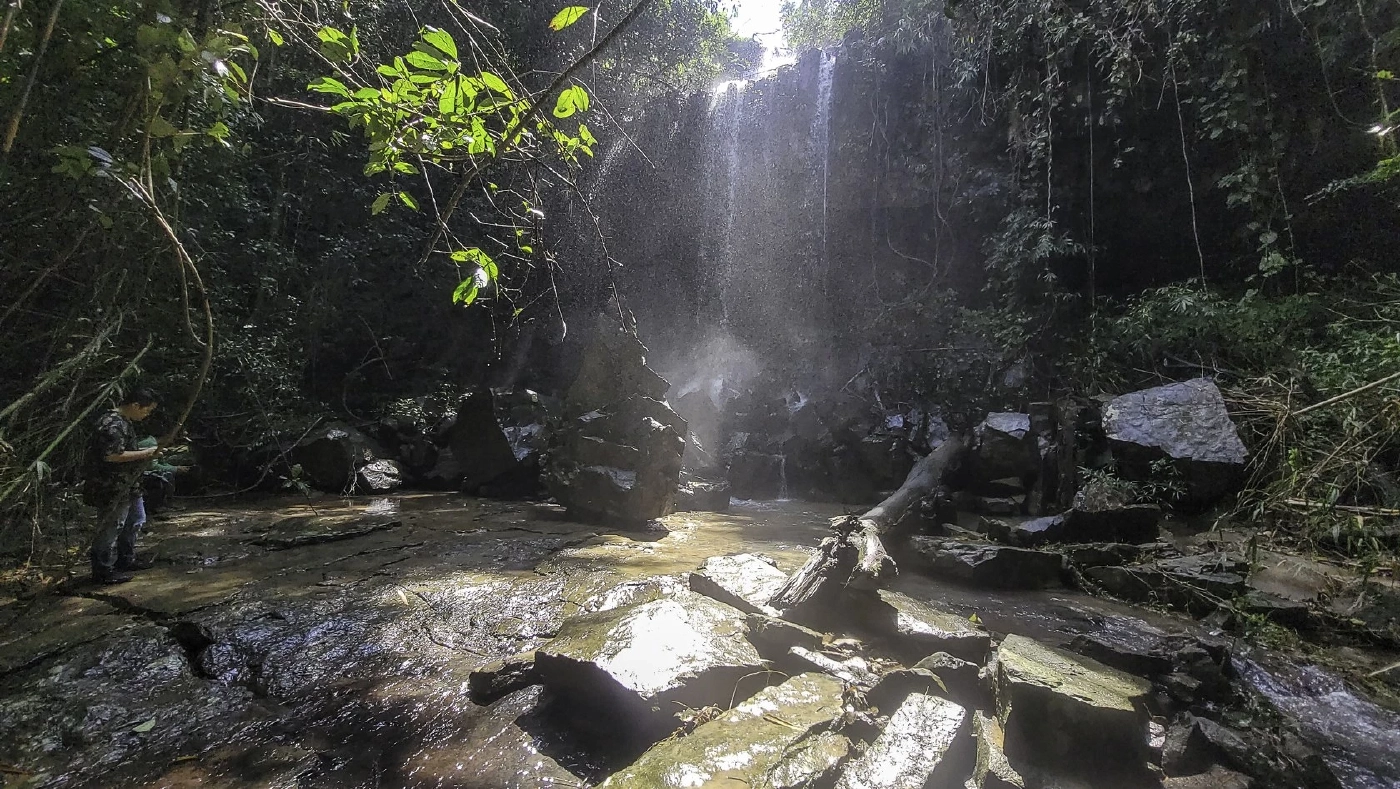 น้ำตกไอหมอก ความงามของธรรมชาติ ที่ซ่อนตัวอยู่ใจกลางหุบเขา จ.พิษณุโลก