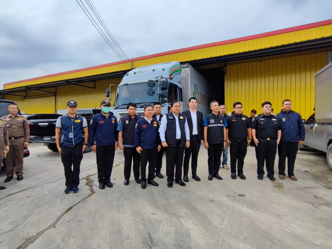 จับเนื้อควายเถื่อน ลักลอบนำเข้าจากอินเดีย 75 ตัน มูลค่า 15 ล้านบาท