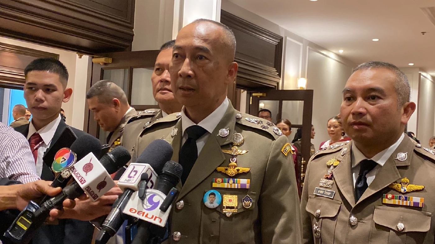 ผบ.ตร. สั่งรพ.ตำรวจรายงานเรื่อง "ทักษิณ" 