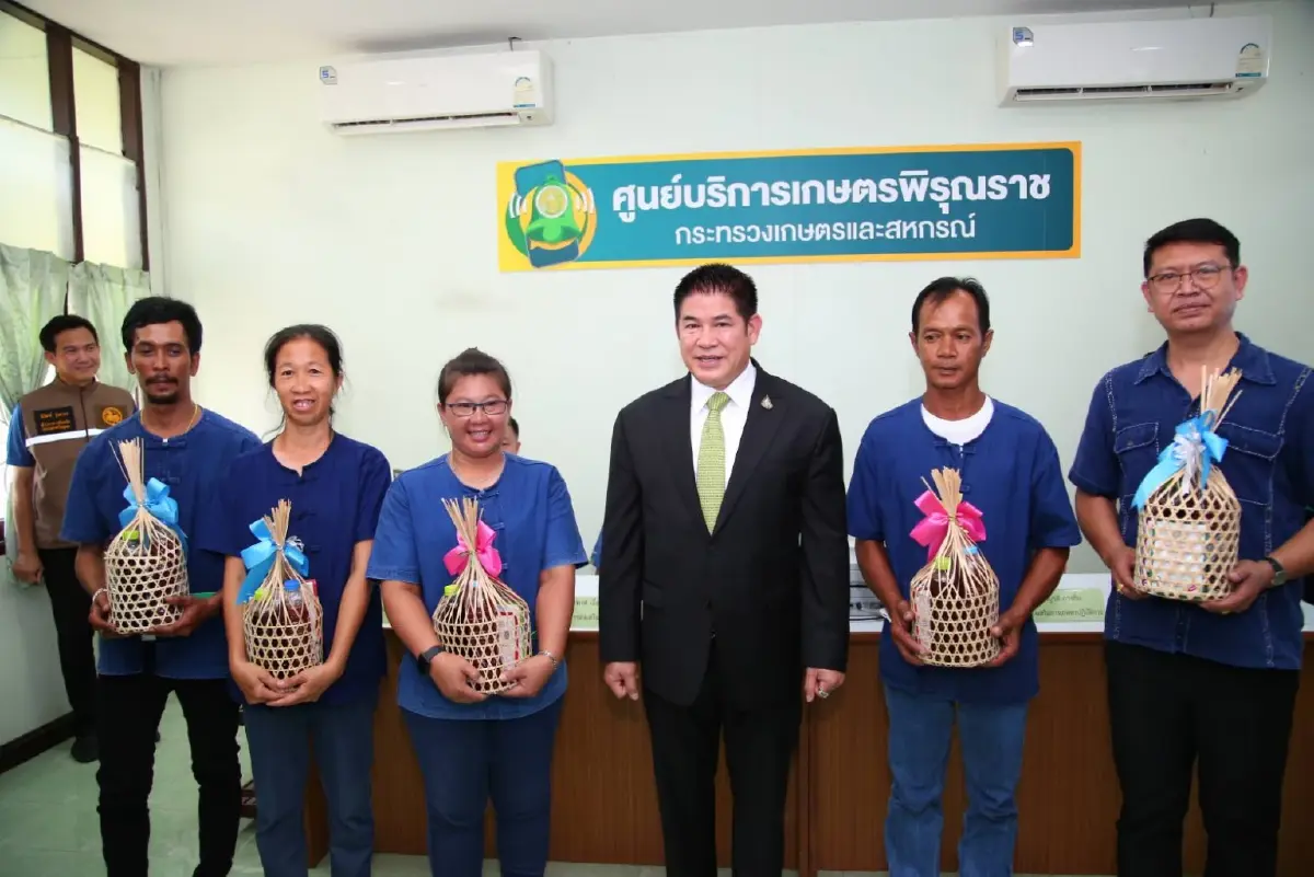 ร.อ.ธรรมนัส พรหมเผ่า รมว.เกษตรและสหกรณ์