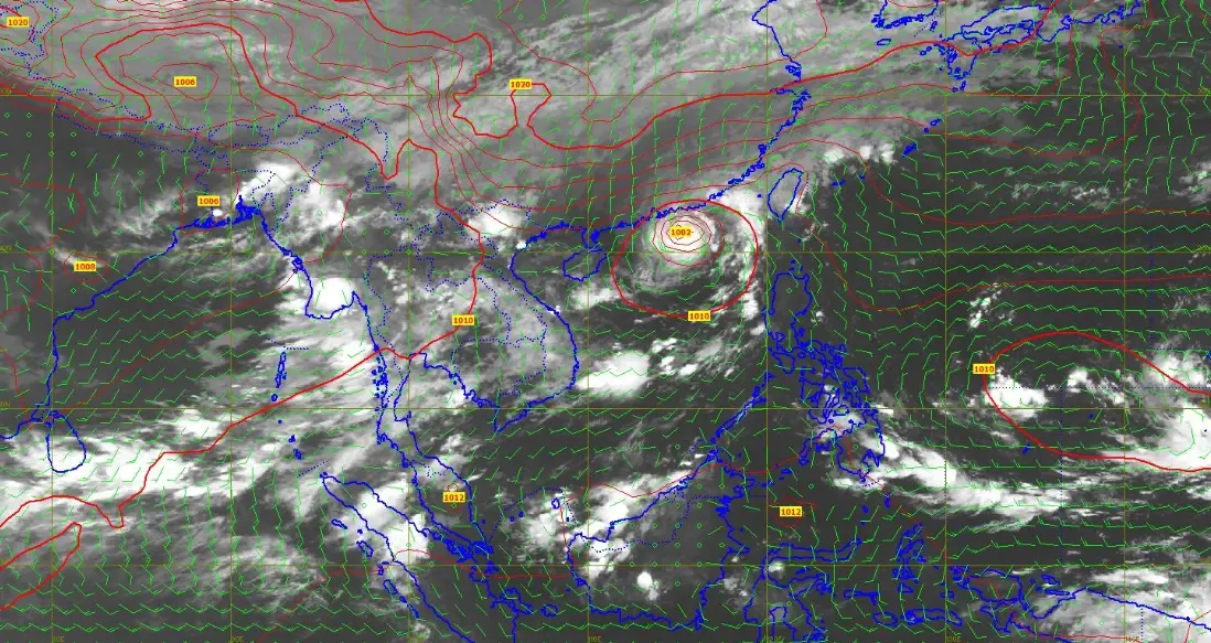 พยากรณ์อากาศวันนี้ อุตุฯ แจ้ง พท."ฝนตกหนัก" พร้อมอัปเดตพายุไต้ฝุ่น “โคอินุ”