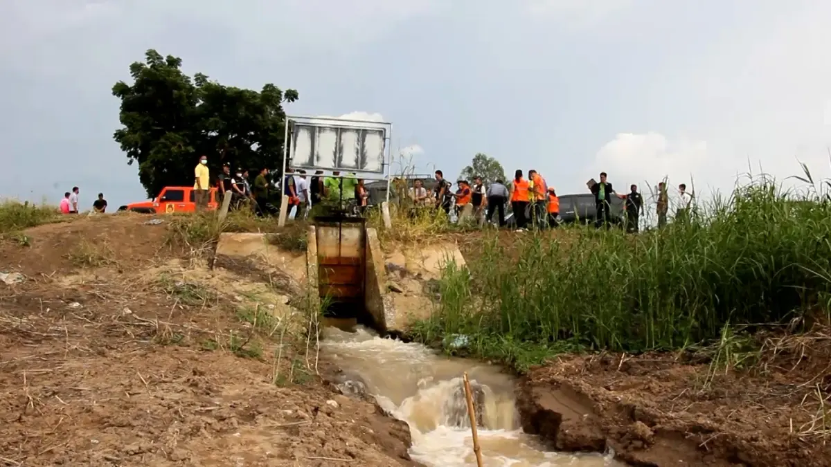 ผู้ว่าฯชัยนาทลงพื้นที่สำรวจแหล่งจัดเก็บน้ำสำหรับฤดูแล้ง ปี67