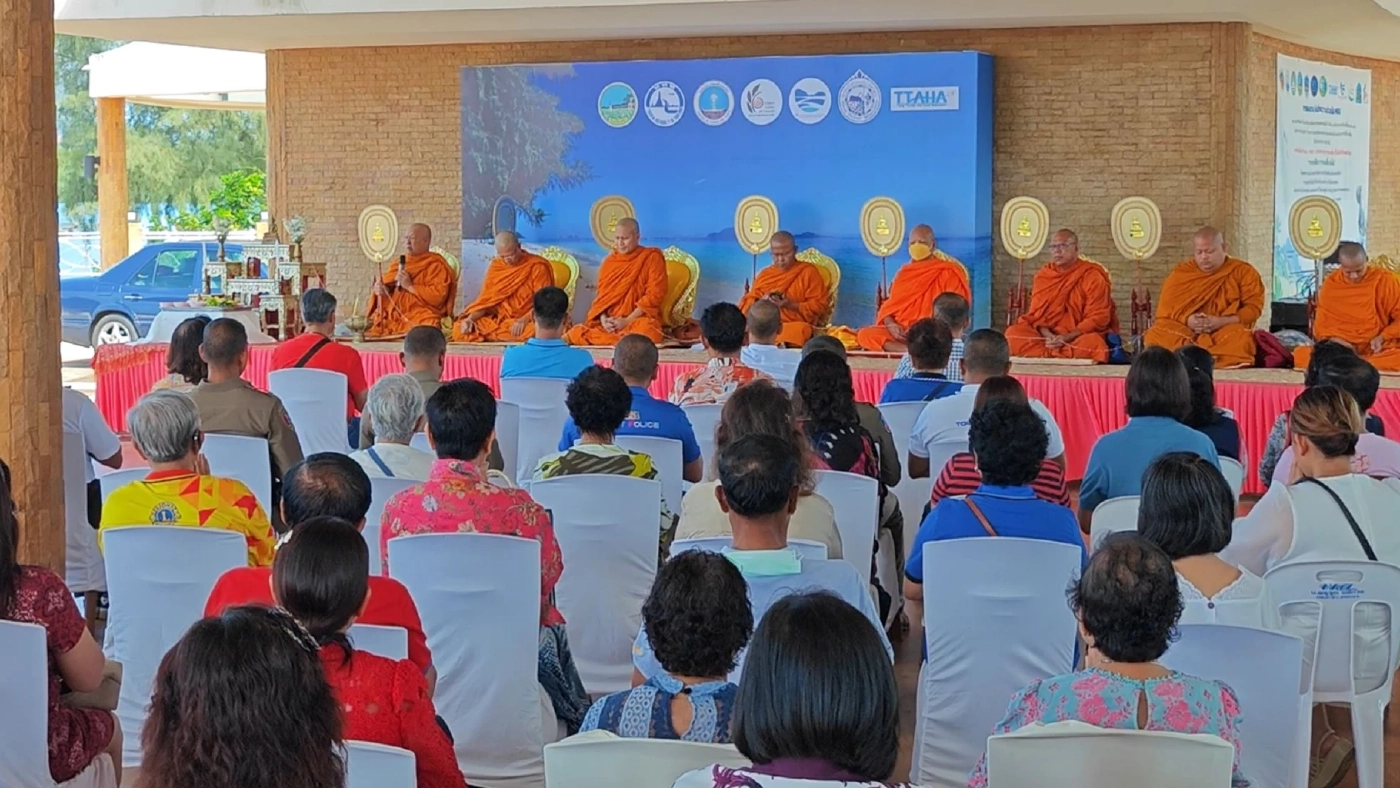 เที่ยวเชิงอนุรักษ์ "พายเรือคายัค" ชมป่าโกงกาง คิกออฟรับไฮซีซั่นตรัง