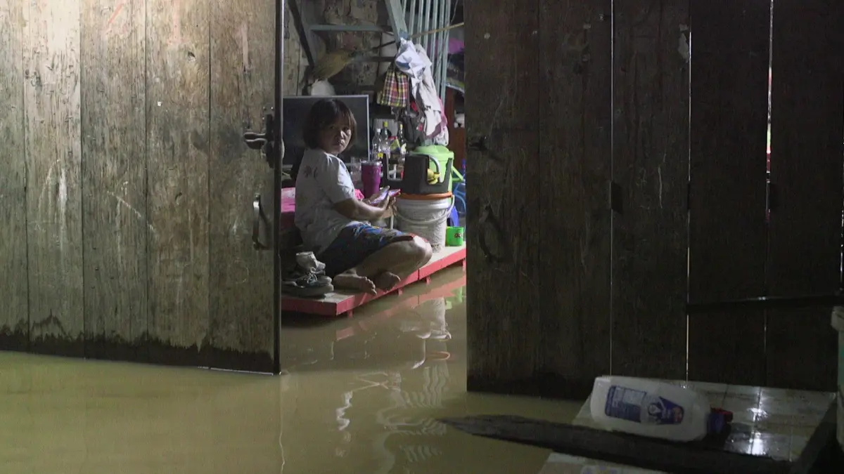 ชาวบ้านเทศบาลทับคล้ออ่วม ถูกน้ำท่วมรอบที่ 3 ของปี ครั้งนี้หนักสุด