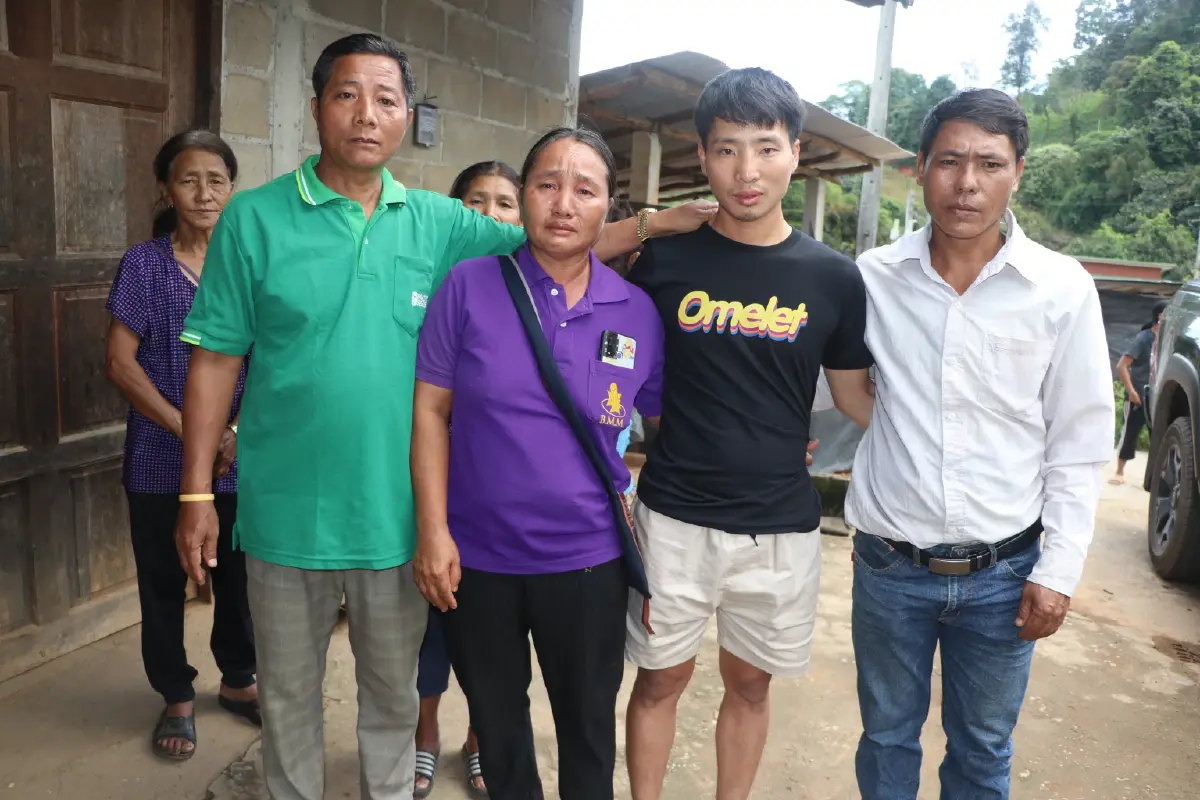 พ่อแม่หนุ่มอาข่า สั่งหมูดำทำพิธีเรียกขวัญ"บุญมา" รอดชีวิตจากฉนวนกาซา