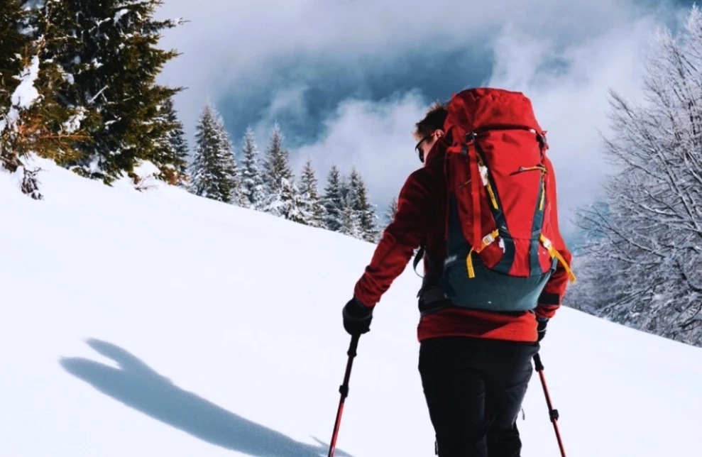 โลกเดือดสะเทือนเอเวอเรสต์ ทำน้ำแข็งละลาย-ปีนยากขึ้น คร่าชีวิตนักปีนเขา