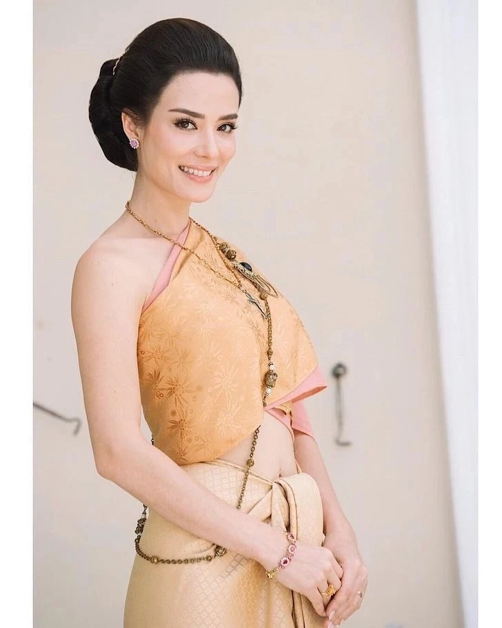 เปิดจดหมายลับ 'ท้าวทองกีบม้า' เผย ทุกความทุกข์ยาก หลัง "ฟอลคอน" เสียชีวิตลง  