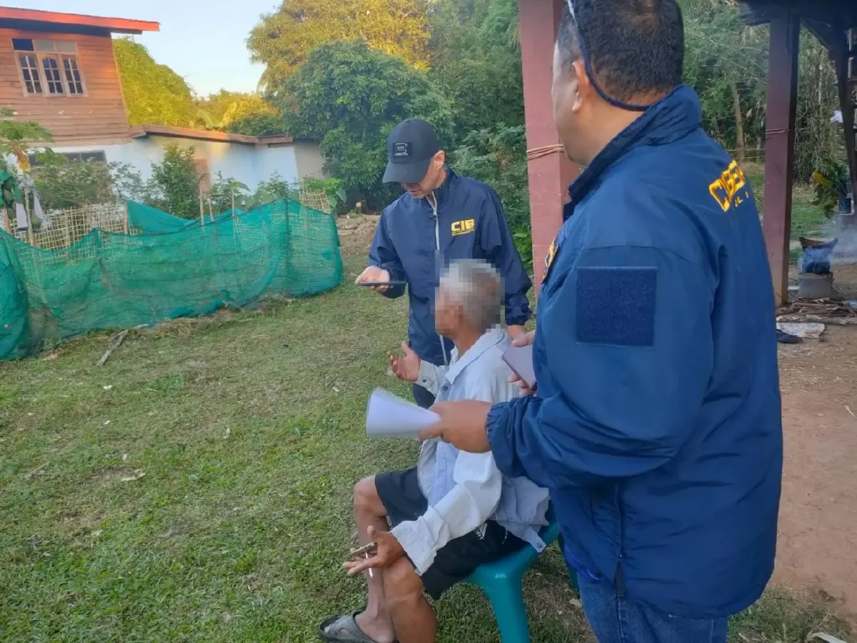 รวบเฒ่าโหดวัย 71 ปี หนีคดียิงเพื่อนบ้านนานกว่า 13 ปี